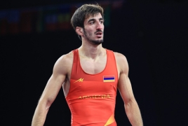 المصارع الأرمني يفوز بميدالية برونزية في بطولة العالم