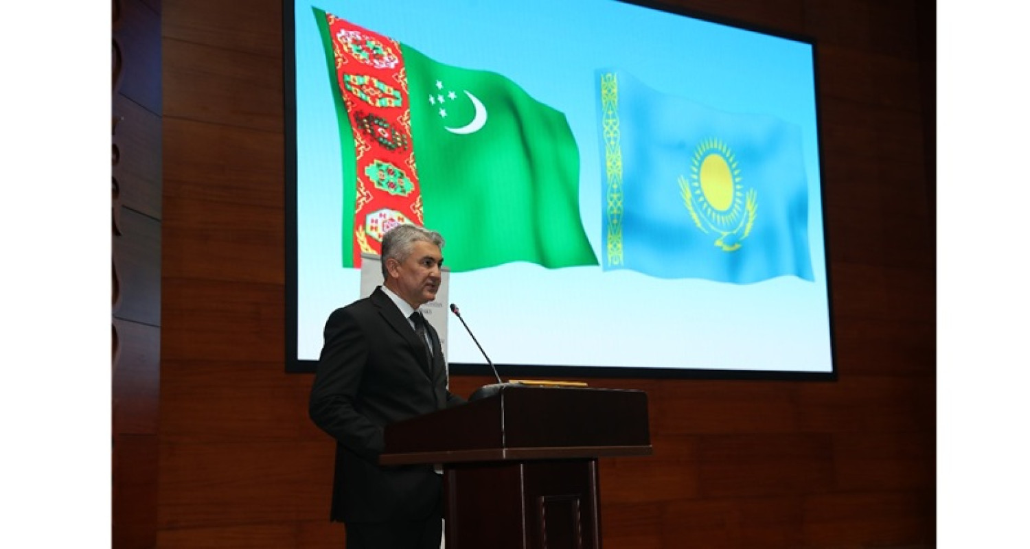 تركمانسكي-بوسلي (1).jpg