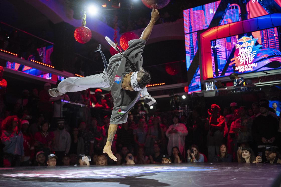 يوشاتنيك شيمبيوناتا