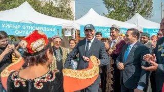 عيد كرة القدم، المدينة والترقيات: ماذا كان يفرح به المسؤولون في كازاخستان هذا الأسبوع